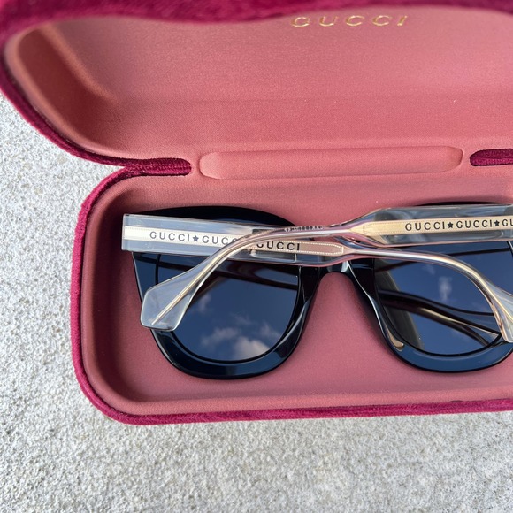 ❌SOLD❌Gucci Sunglasses - Picture 8 of 13